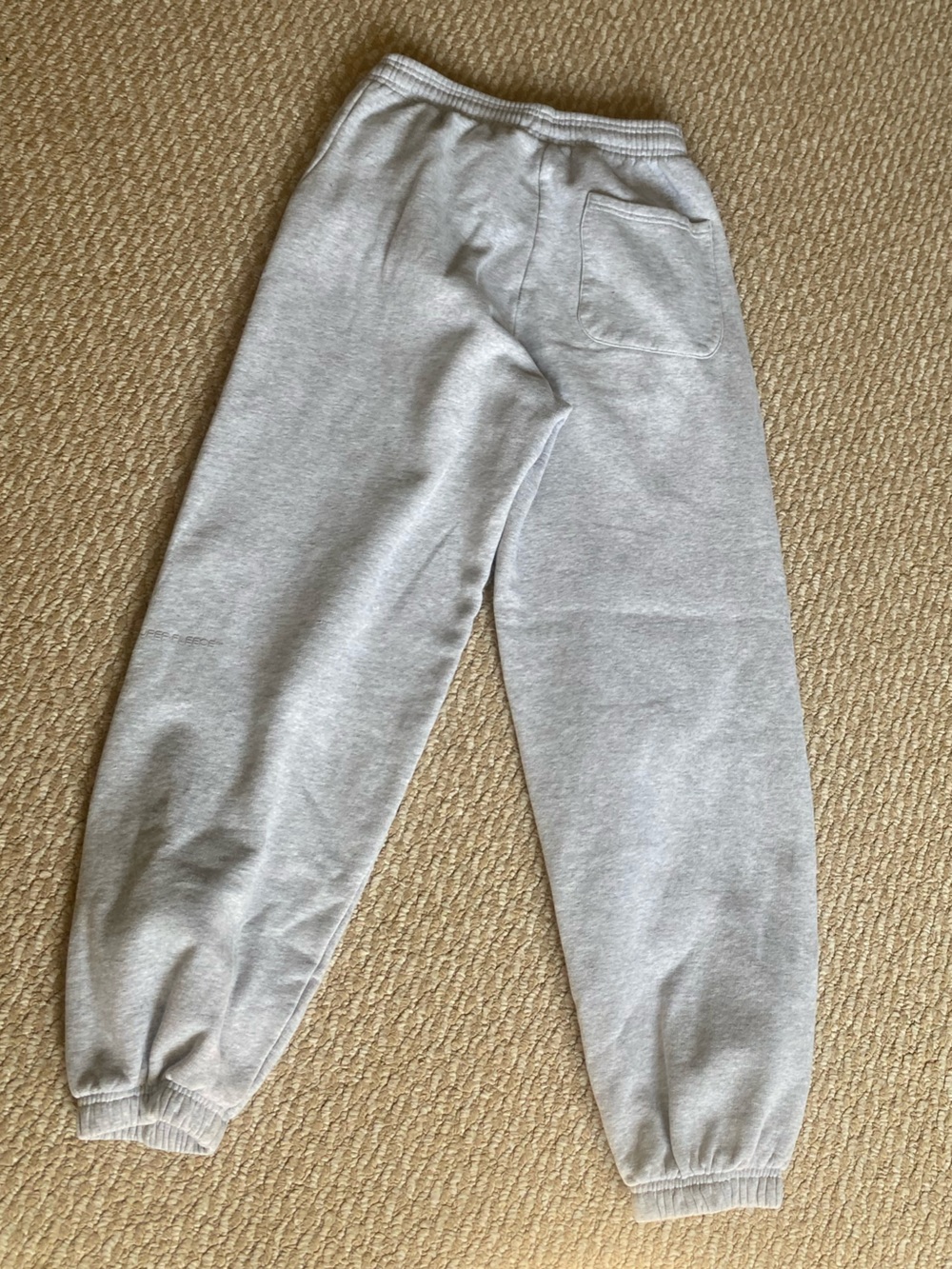 Aritzia Light Gray Women's Fleece Joggers - Picture 5 of 5